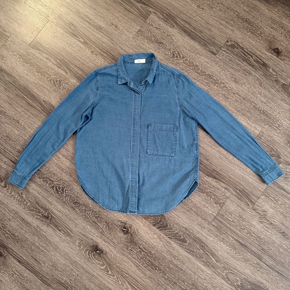 Closed Women’s Chambray Denim Button Up